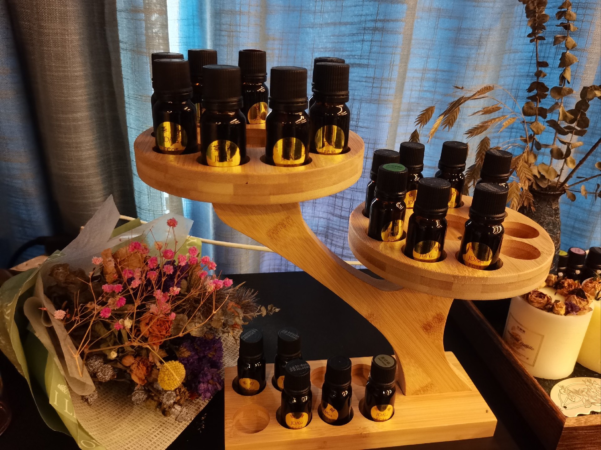 1744601656662294.jpg 1744601656662294.jpg